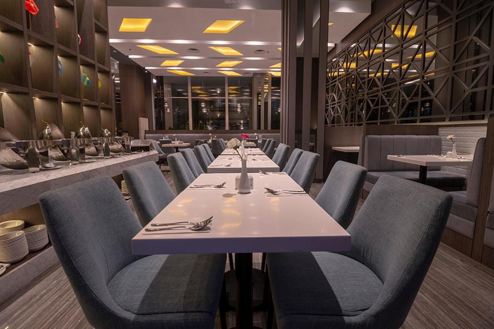 Grand Picasso Hotel Jakarta Exterior photo